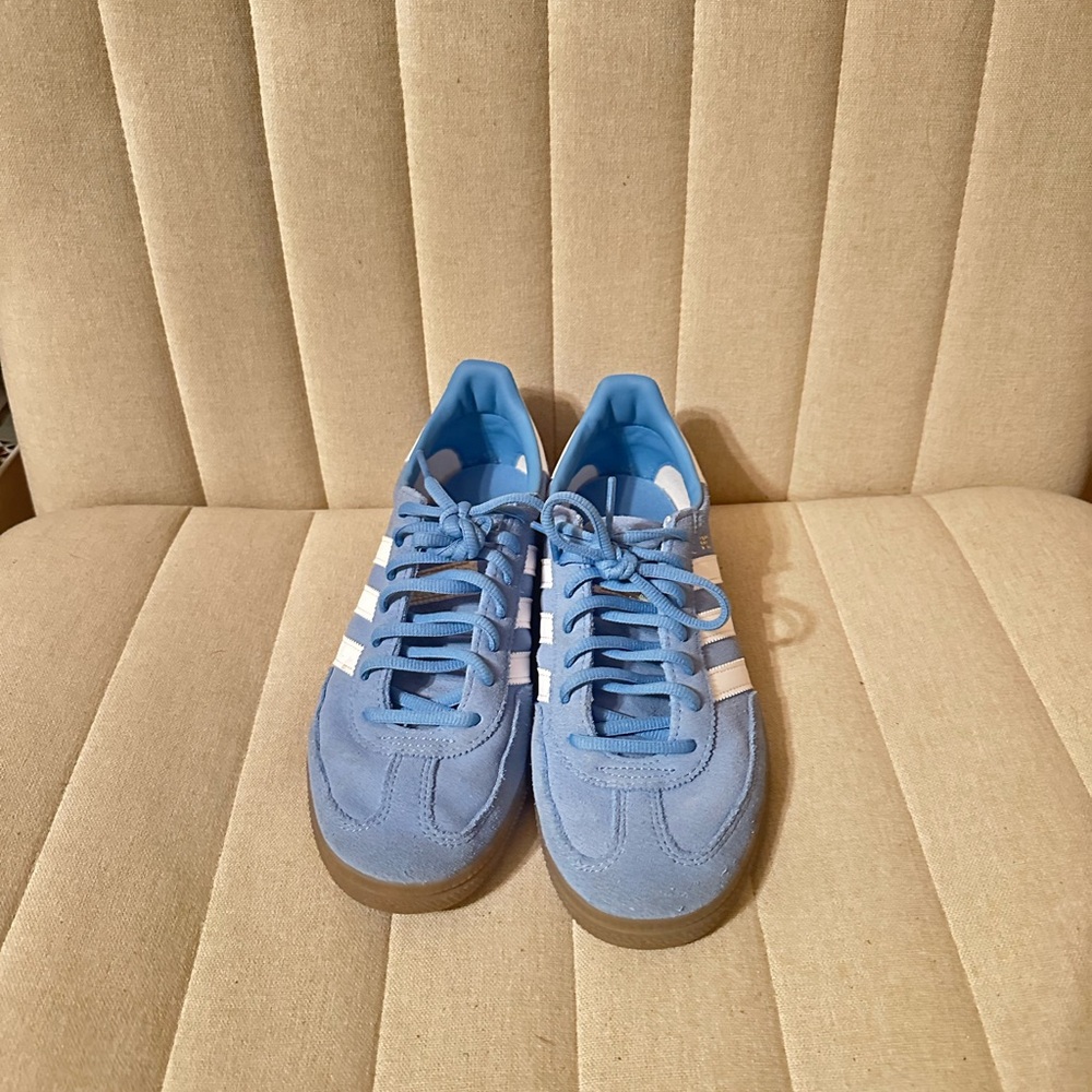 Adidas Women’s Light Blue Sneakers with White Stripes